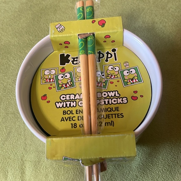 Hello Kitty Keroppi Ceramic Bowl With Chopsticks - Picture 5 of 5